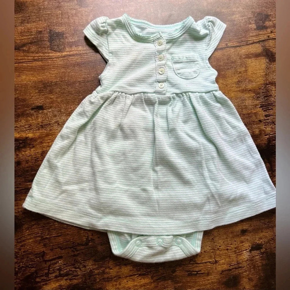 BUNDLE: child of mine & Carter’s | 3 baby girl dresses. Size: 6 & 6-9M. - Picture 3 of 9